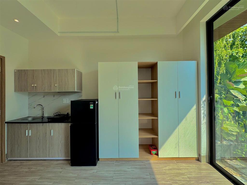 Siêu phẩm căn studio cao cấp  ban công đón nắng  ngay cầu sài gòn, trần não, q2