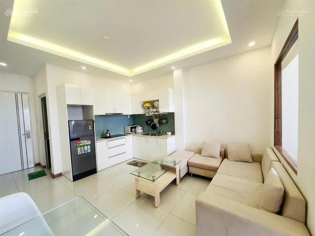 Cho thuê phòng trọ tại nguyễn trãi, quận 1  tách bếp nội thất cơ bản 6,4 triệu/tháng   quỳnh my