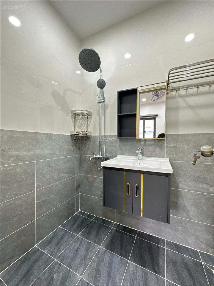 Mới 100%  căn hộ 1pn  40m², giá 6,4 triệu tại lê văn sỹ  gần bờ kè trường sa, gần chợ