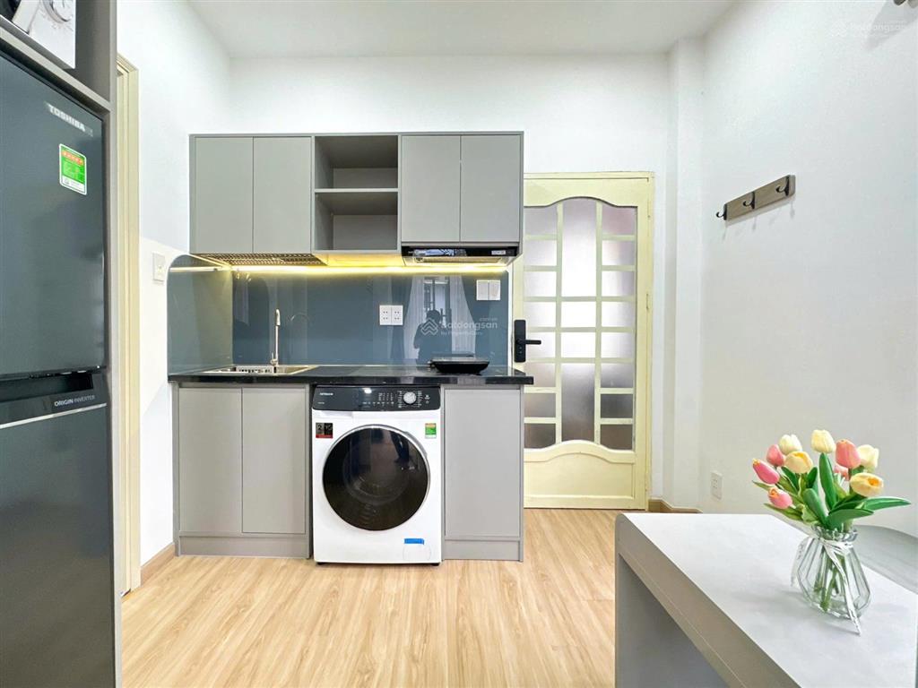 Mới 100%  căn hộ 1pn  40m², giá 6,4 triệu tại lê văn sỹ  gần bờ kè trường sa, gần chợ
