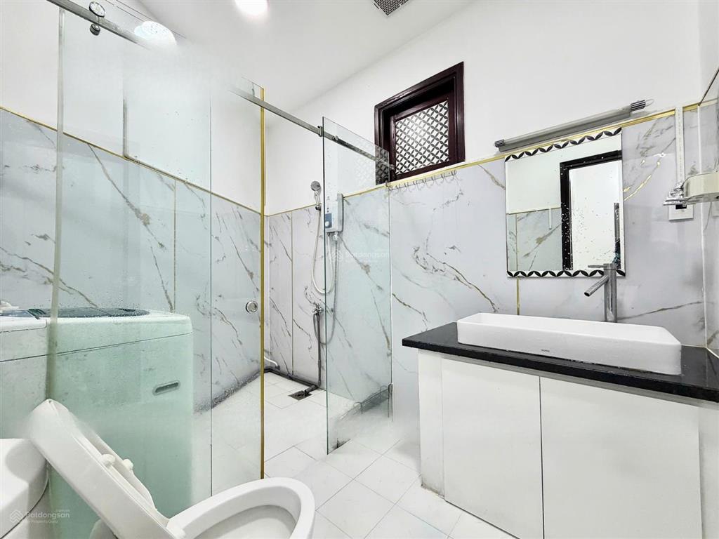 Căn 2pn 50m2, giá 9,9 triệu/th tại huỳnh văn bánh, phú nhuận  có máy giặt riêng.  quỳnh my