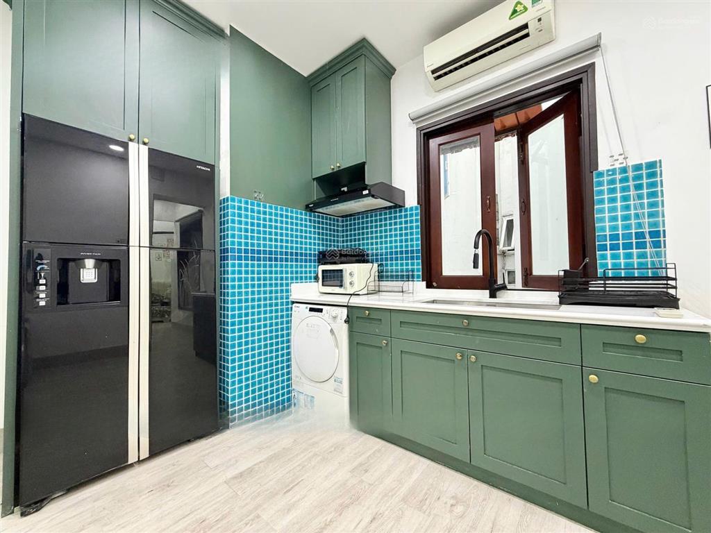 Căn 2pn 50m2, giá 9,9 triệu/th tại huỳnh văn bánh, phú nhuận  có máy giặt riêng.  quỳnh my