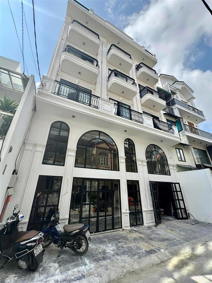 Khai trương căn hộ võ thị sáugần hồ con rùa6,9triệuban công,tách bếp,thang máy,bvệ quỳnh my