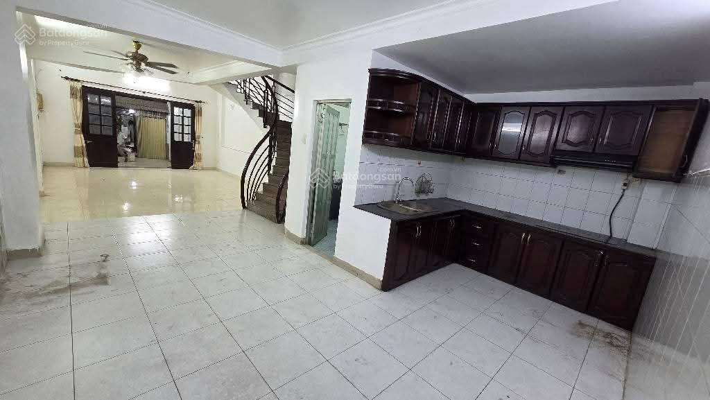Mặt tiền hoàng xuân nhị, ngay ngã tư lạc long quân âu cơ, 105m2, ngang hiếm 5m, chỉ 13.3 tỷ.