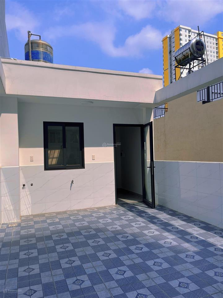 Bán nhà đẹp mới xây  gần chợ an dương vương  53m2 (4m x 13m)  7,9 tỷ giá tốt chốt ngay.