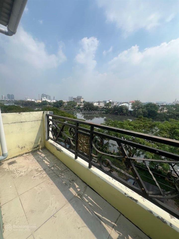 Siêu phẩm hẻm xe hơi đậu cửa, khu hiếm nhà bán 3 tầng btct 3pn chỉ hơn 5 tỷ