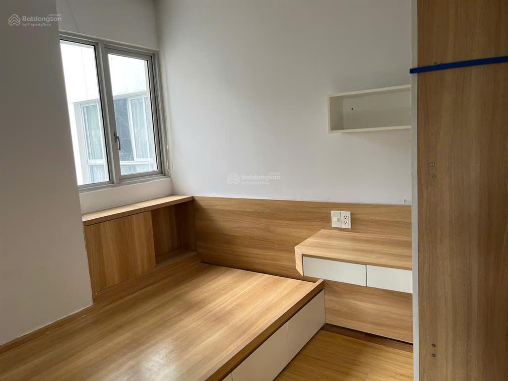 Căn hộ khu ruby loại 3pn2wc có ban công lớn, view hồ sinh thái, tầng đẹp phong thủy, hướng mát