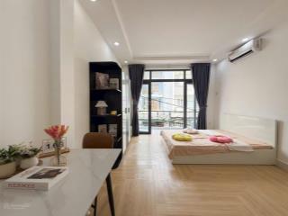 Căn hộ ban công bình thạnhfull nội thất cao cấp, giá 6.3 triệu giáp q1, tân định