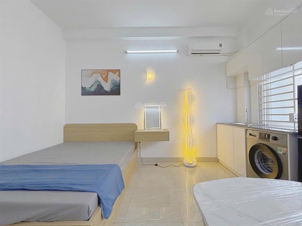 Khai trương căn hộ ban công mới trung tâm phú nhuận gần tân định, q1, full nội thất mới, thang máy