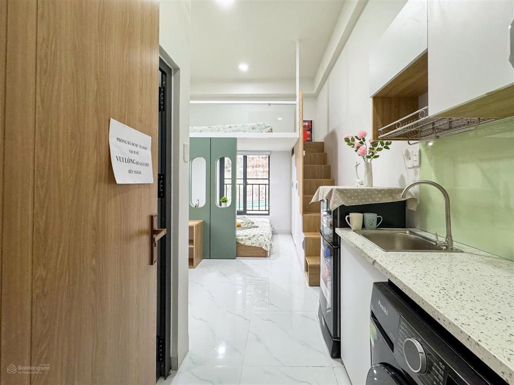 Cho thuê căn hộ có gác 2 không gian ngủ bình thạnhcửa sổ lớn, full nội thất gần đh văn lang, uth