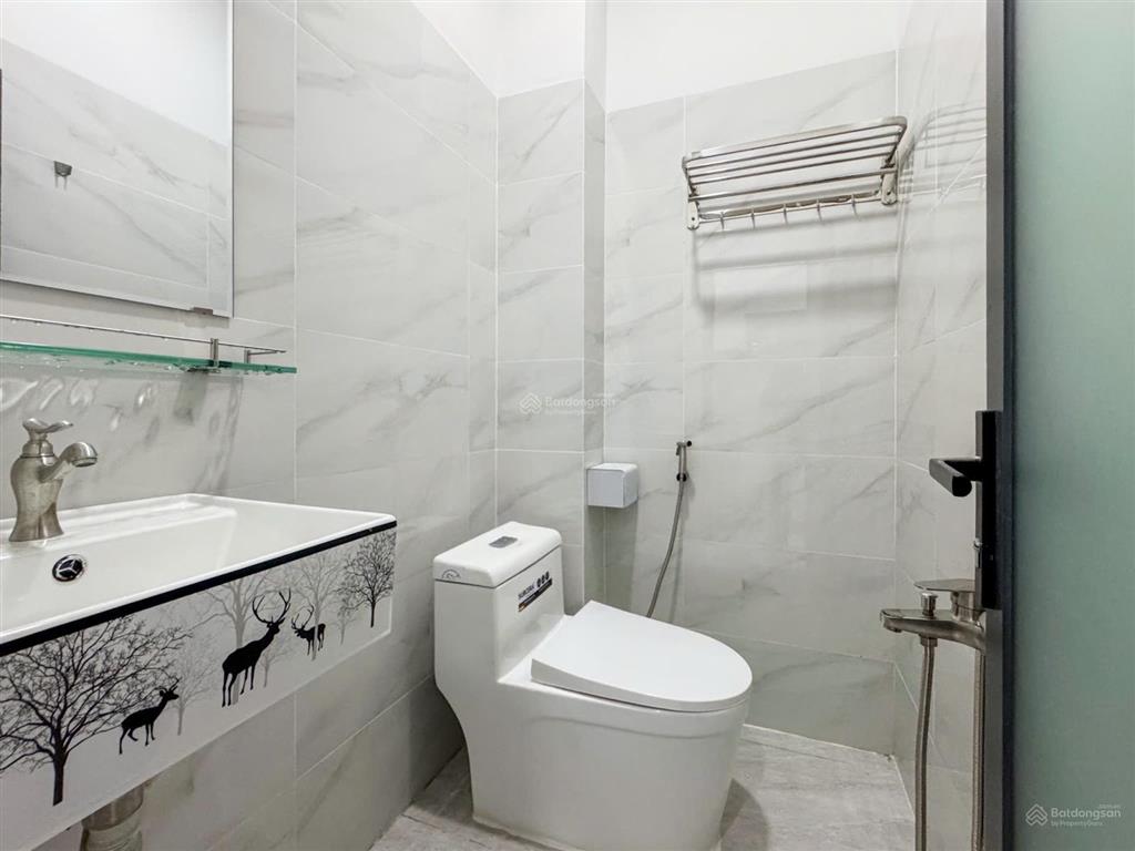 Cho thuê căn hộ có gác 2 không gian ngủ bình thạnhcửa sổ lớn, full nội thất gần đh văn lang, uth