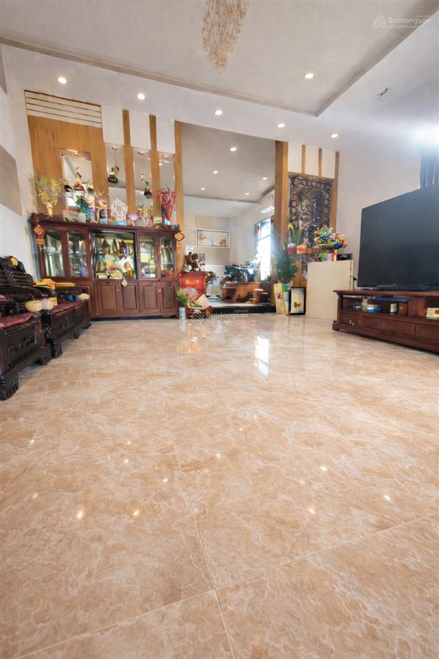 Tại bình thạnh, hẻm 6m, sát mt bình quới, ngang 6,35m, dt 151.7m2, gần ung văn khiểm