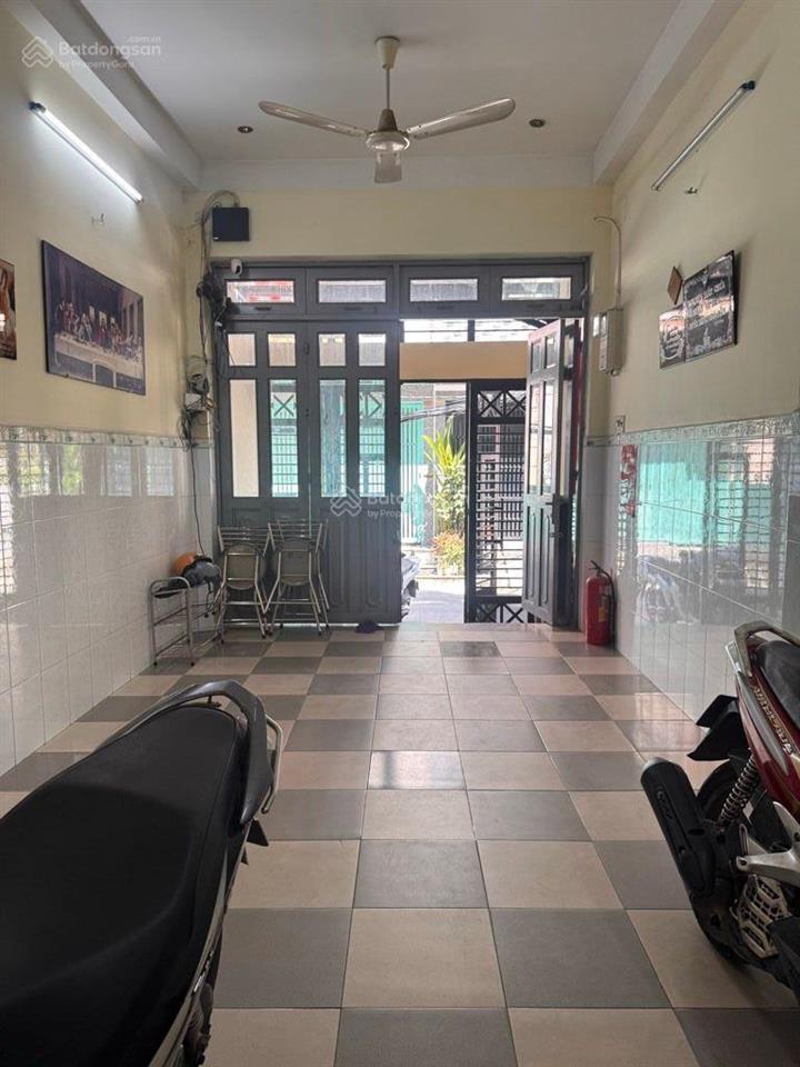 Tại vạn kiếp  giáp quận 1  bán nhanh nhà 2 mt hẻm  dt 74m2 ngang ~4m, 3 tầng, 6pn  chỉ 7,5tỷ