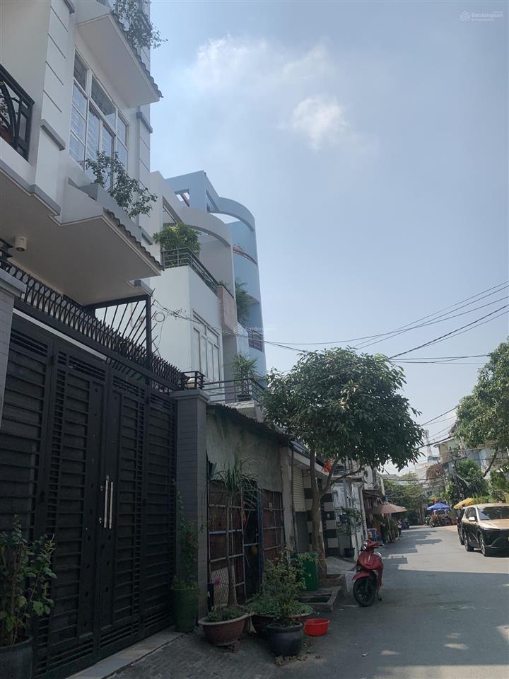 Nhà 110m2 x 4 tầng 5pn hẻm 6m, xe hơi ngủ trong nhà, gần ung văn khiêm, giáp khu d nhiều trường đh