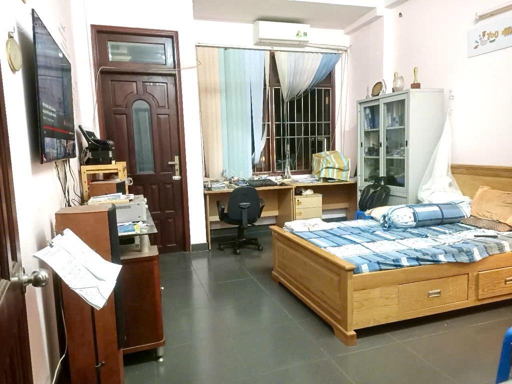 Trường sa  bình thạnh  giáp quận 1  phường 2 (gia định) ngay chợ bà chiểu