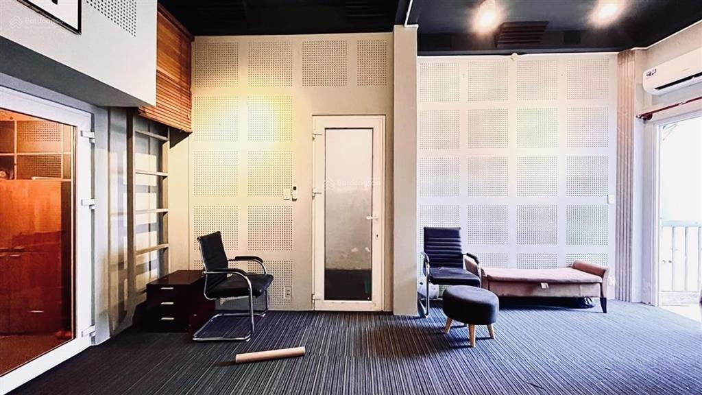 Bán nhà 5 tầng  sát mặt tiền hẻm 6m  dt 4,5x15m  phan văn hân  phường thạnh mỹ tấy  bình thạnh