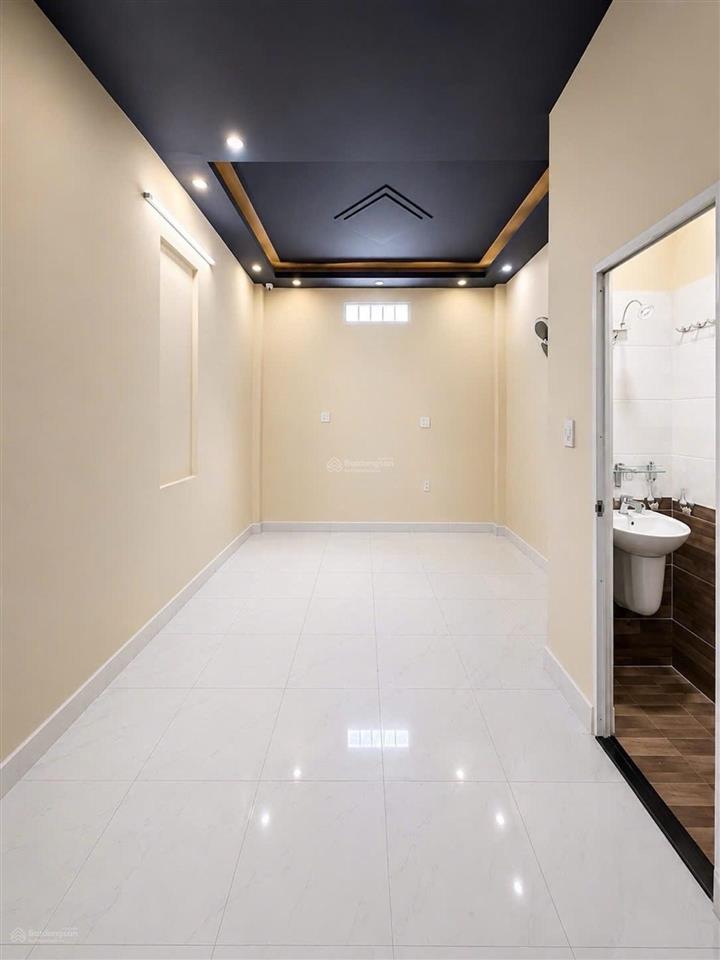Sát mặt tiền  phan văn trị  nhà 3 tầng  dt 58m2 (4,2x14m)  phường bình lợi trung