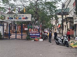 Siêu phẩm ngay chợ diêm gỗ ngô gia tự việt hưng long biên ngõ ô tô 7 chỗ thông. dt 50m2 * 8tỷ