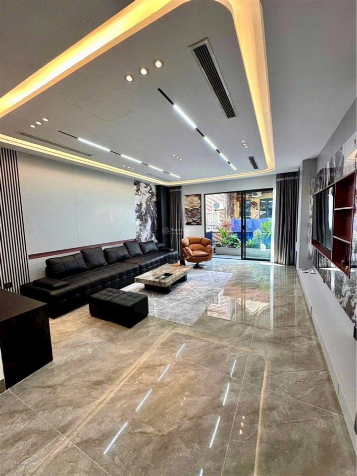 Phân lô phúc lợi thang máy full nội thất xịn sò vỉa hè ô tô tránh kinh doanh đỉnh