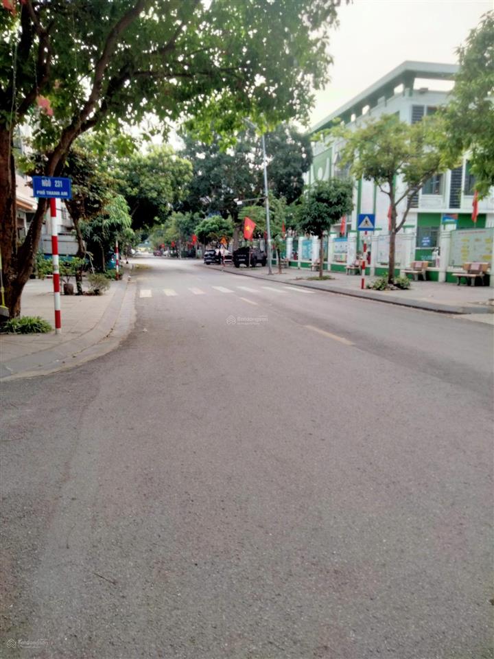 Lô đất tđc thanh am view hồ ô tô tránh kinh doanh đỉnh .66m2 x mt5 m x giá 9.8 tỷ. wiev hồ