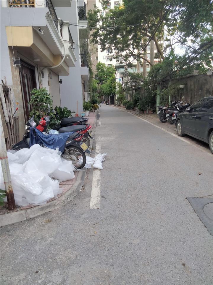 Đất lô góc đức giang ô tô tránh nở hậu, hàng hiếm chỉ 10 tỷ. đức giang, long biên 43m2 x mt 4.1m