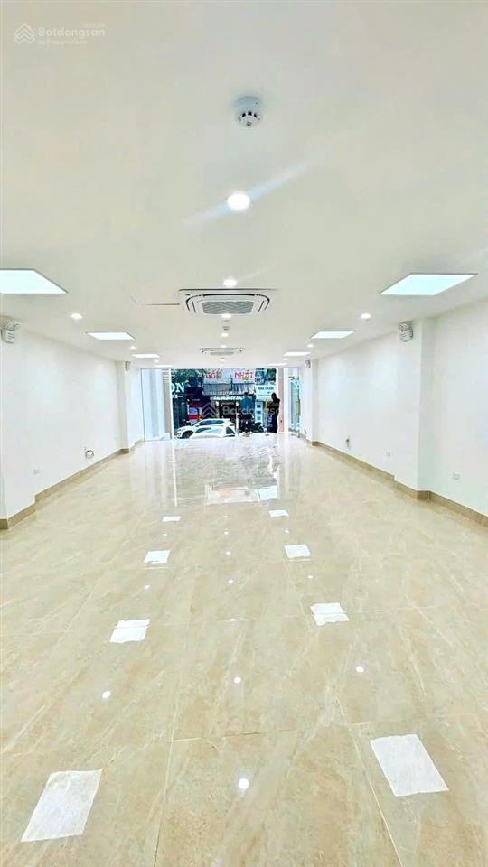 Bán toà nhà văn phòng phố trần quý kiên 91m2mt 6m  thang máy  ô tô tránh  20m ra mặt phố