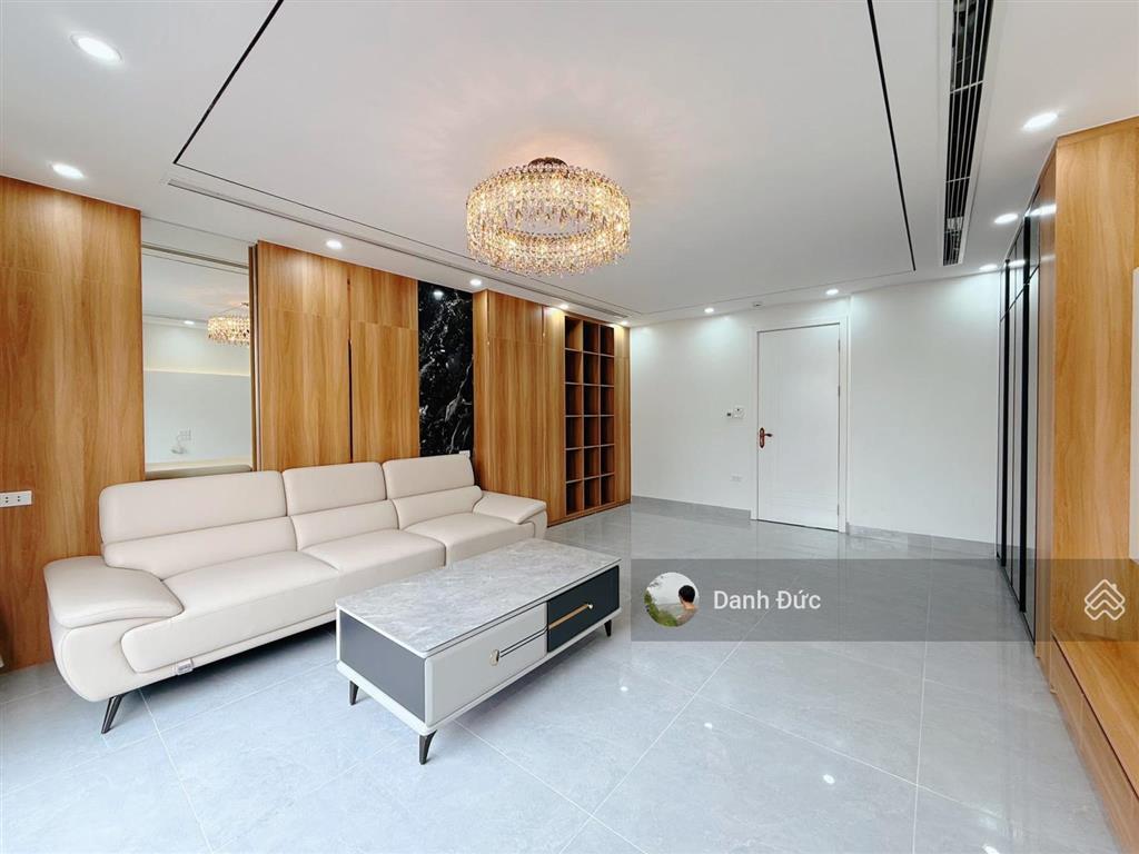 Bán nhà phạm tuấn tài 70m2mt 5.2m  vỉa hè rộng 3m  đường ô tô tránh  thang máy