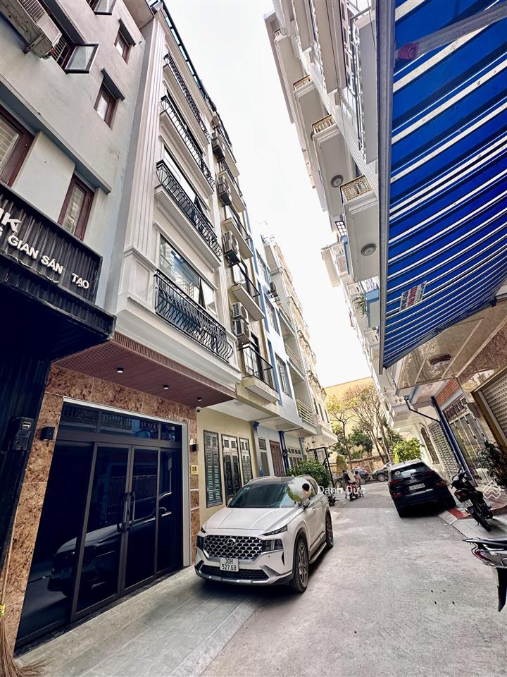 Chỉ hơn 20 tỷ  bán nhà phạm tuấn tài 50m2, mt 4.5m  phân lô vỉa hè ô tô tránh  thang máy
