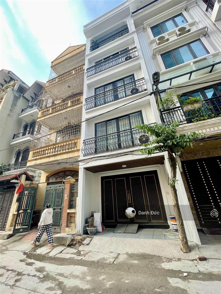 Bán nhà phùng chí kiên 75m2, mt 5m  mặt ngõ phân lô vỉa hè ô tô tránh  thang máy