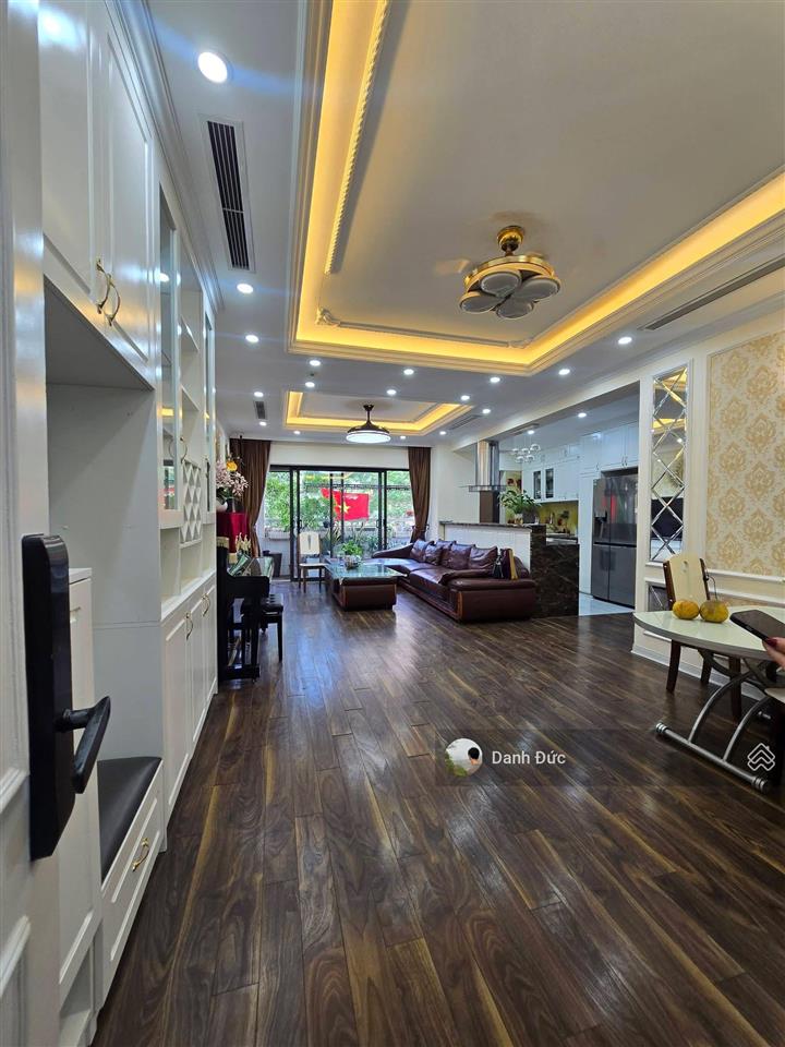 Bán nhà phùng chí kiên 75m2, mt 5m  mặt ngõ phân lô vỉa hè ô tô tránh  thang máy