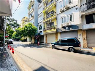 Bán nhà võ chí công/lạc long quân  phân lô vỉa hè ô tô tránh  thang máy  20m ra 2 mặt phố