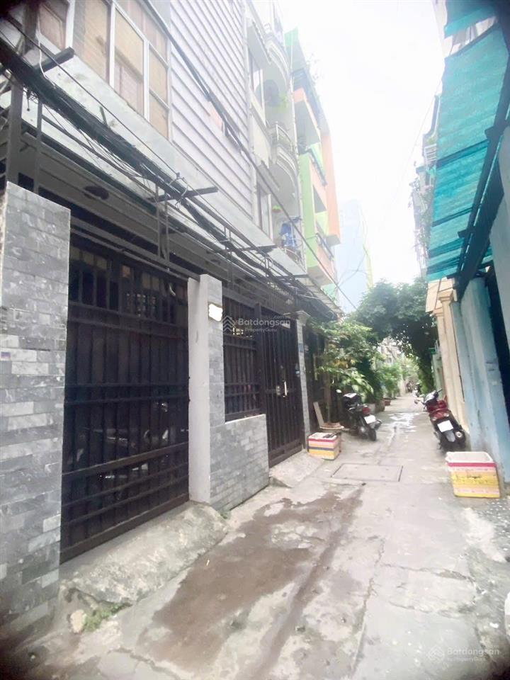 Nhà nở hậu đẹp  cách mạng tháng 8  5.3m/5.6x9m (46m2), 4 tầng  9.5 tỷ