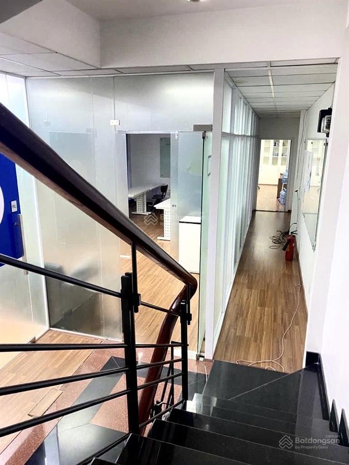 Nhà 3 mặt hẻm xh, ko lg, có thang máy, nở hậu đẹp  3.8/5.2x20 (88/100m2), 5tầng  đinh công tráng