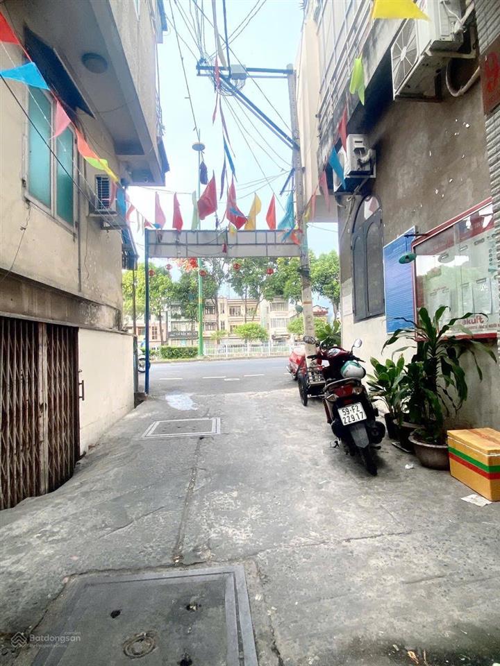 2 căn liền kề, xh đậu cửa  hoàng sa  38/46m2, 4tầng  nhích 7tỷ