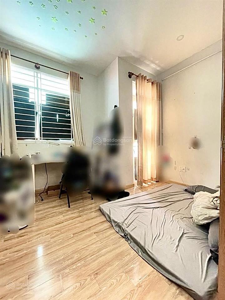 Nhà ngang hiếm, 1/ sẹc, ko lg qh  nguyễn tiểu la  4.6x8 (34m2), 4tầng  5.7tỷ