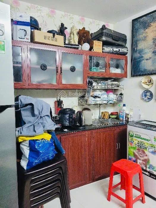 Nhà c2 lâu năm  cách mạng tháng 8  28m2, 3tầng  4.3tỷ