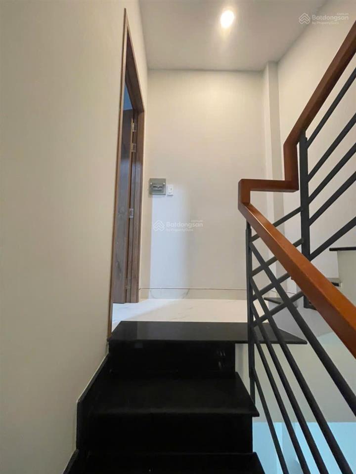 Nhà mới ở ngay, 1/ sẹc  trần hưng đạo  3x10(24/31m2), 3tầng  5.68tỷ