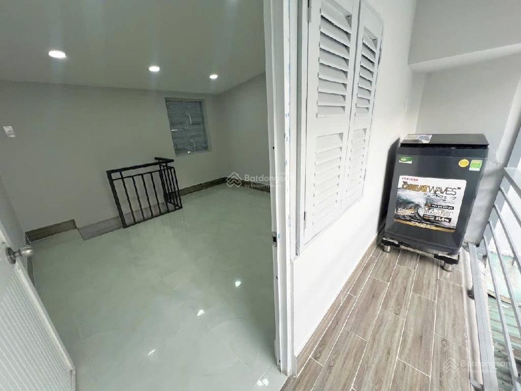 Nhà mới ở ngay, không lg qh  bà hạt  3.3x14m (42m2), 2 tầng  5.1 tỷ