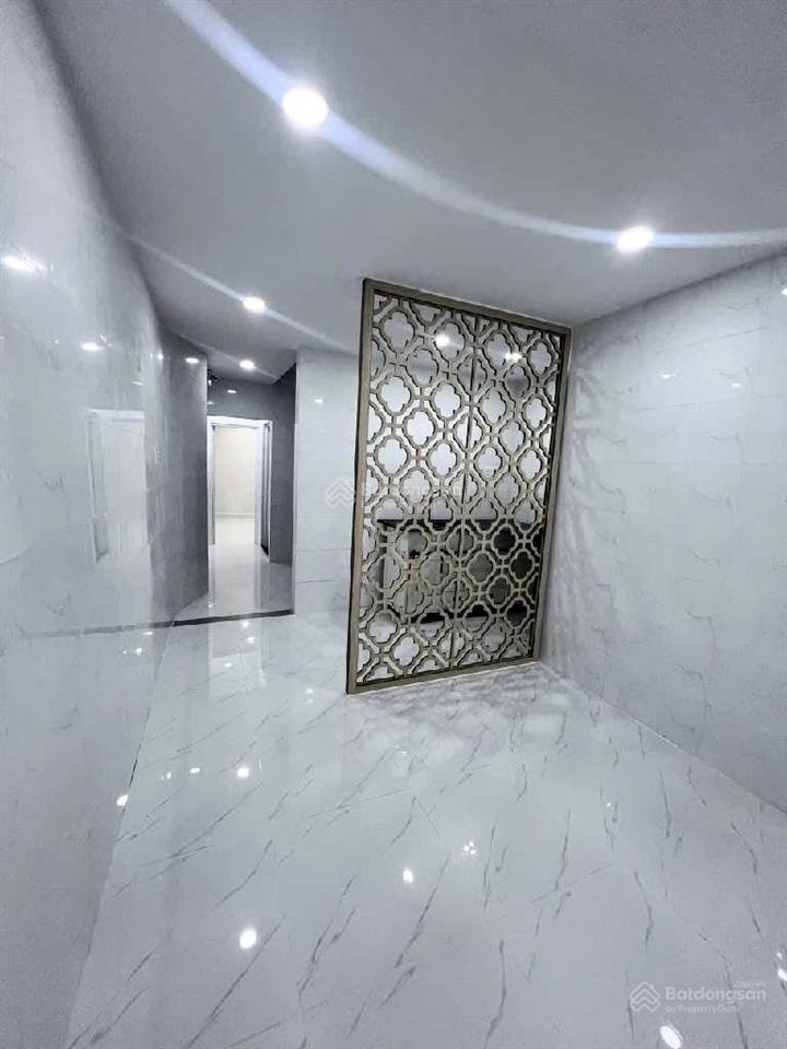 Nhà mới ở ngay, không lg qh  bà hạt  3.3x14m (42m2), 2 tầng  5.1 tỷ