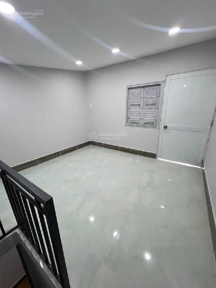Nhà mới ở ngay, không lg qh  bà hạt  3.3x14m (42m2), 2 tầng  5.1 tỷ