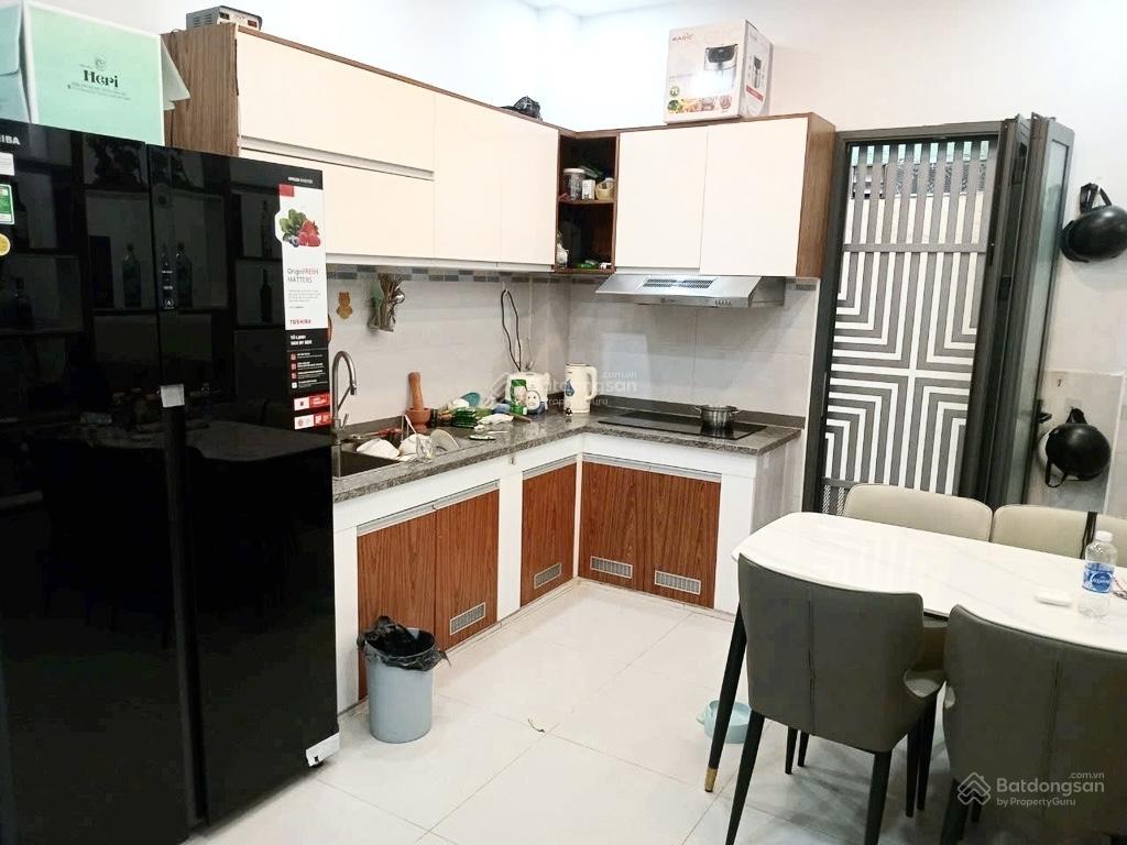 Nhà mới, lô góc, nở hậu  cách mạng tháng 8  4.3/7x8 (45/51m2), 2 tầng  6.75 tỷ