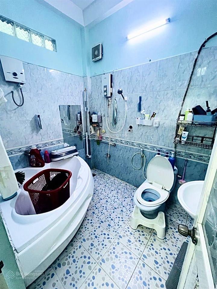 Nhà 2 mặt hẻm lâu năm  trần quang diệu  3.6x19 (65.1m2), 4tầng  8.9tỷ