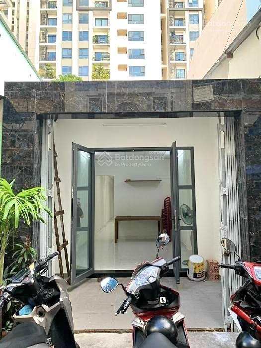 Nhà c3 hẻm 285, hẻm 4m  cách mạng tháng 8  62/65m2  7,9 tỷ