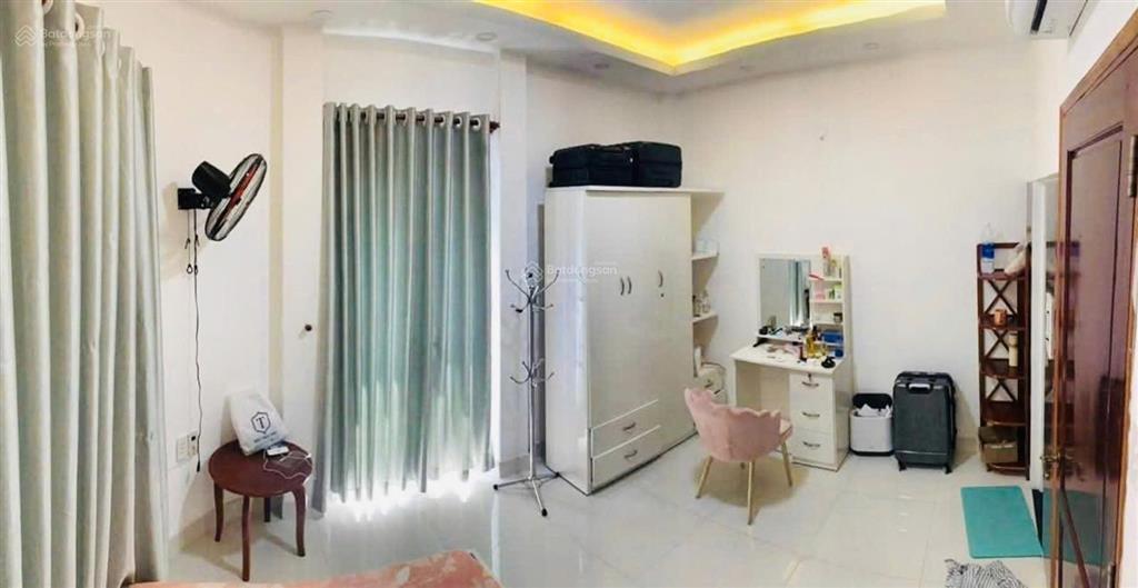 Nhà hẻm xh 4m, lô góc, ko lg qh  hồ thị kỷ  5x4.5(23m2), 5tầng  6.4tỷ