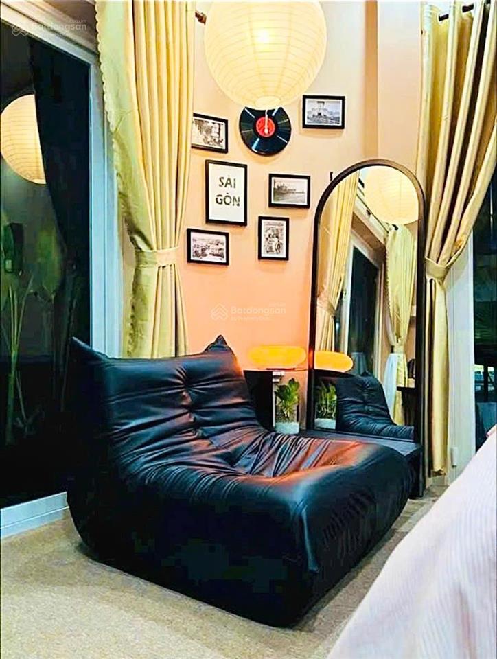 Nhà hẻm xh 4m, lô góc, ko lg qh  hồ thị kỷ  5x4.5(23m2), 5tầng  6.4tỷ