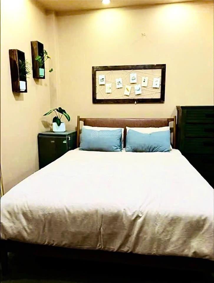 Nhà hẻm xh 4m, lô góc, ko lg qh  hồ thị kỷ  5x4.5(23m2), 5tầng  6.4tỷ