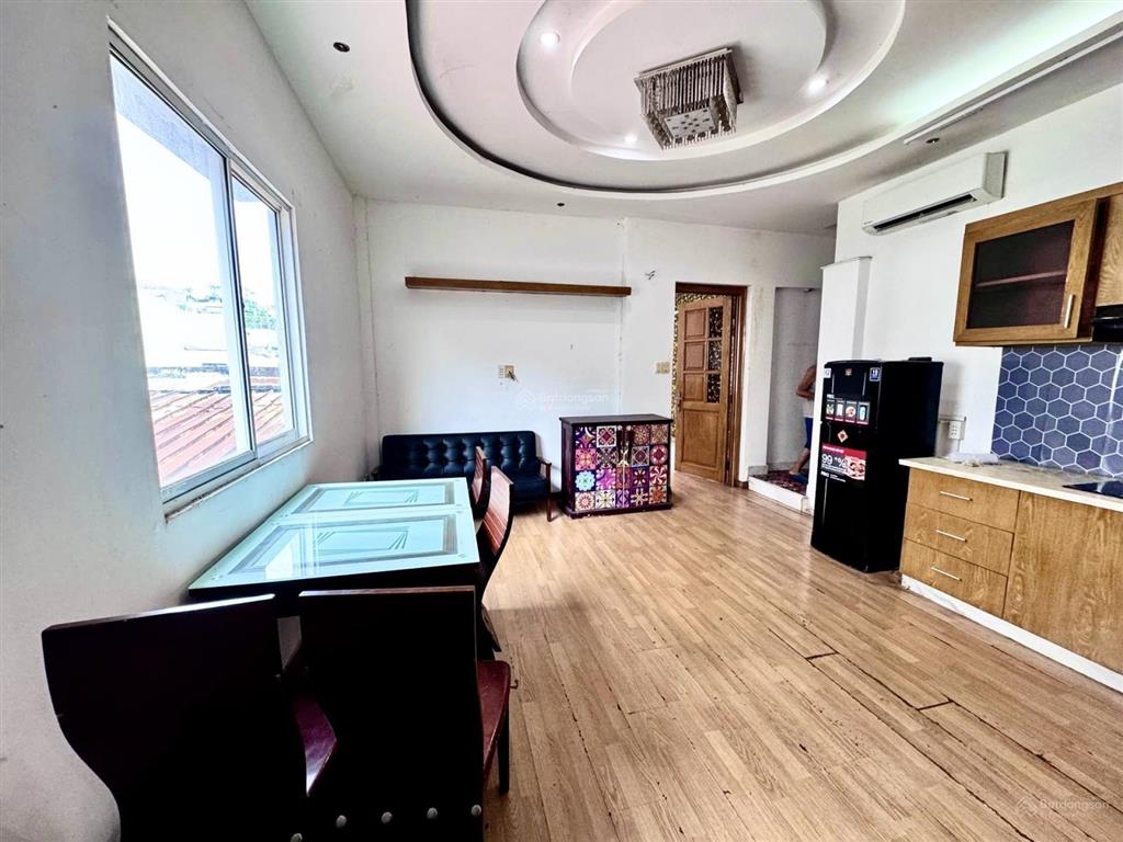 2.9tỷ sở hữu ch view mặt tiền đường võ văn tần  5.5x11 (52m2)