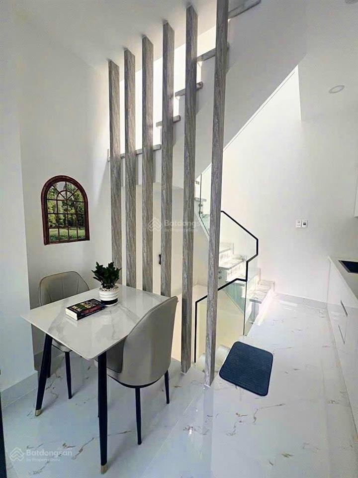 Nhà mới, hẻm 8m xh quay đầu, sổ đẹp, ko lg qh  cách mạng tháng 8  3x8(23m2), 3tầng  6.5tỷ
