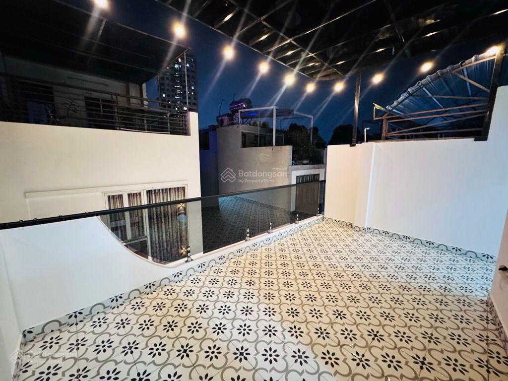 Nhà mới đẹp, nở hậu  lê văn sỹ  4.7/5.6x7.5 (28/34m2), 4tầng  7.3tỷ