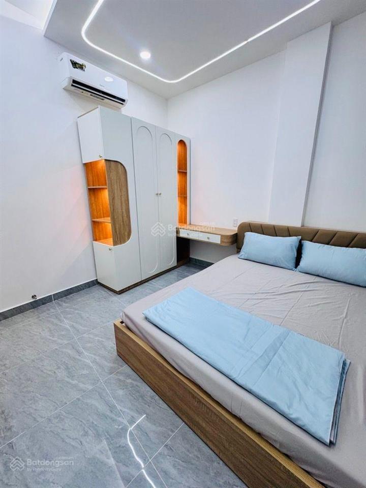 Nhà mới đẹp, nở hậu  lê văn sỹ  4.7/5.6x7.5 (28/34m2), 4tầng  7.3tỷ